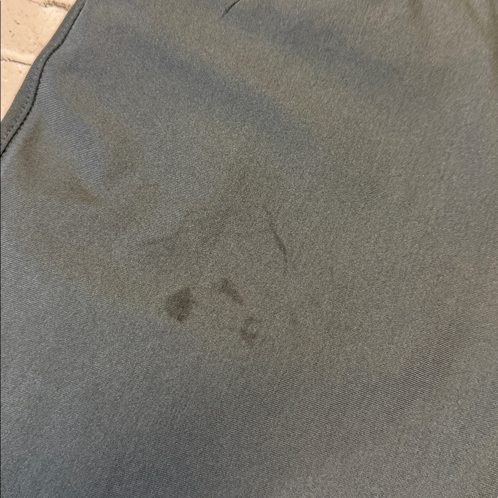 Vuori Meme 28x30 Gray Solid Performance Casual Ac… - image 4